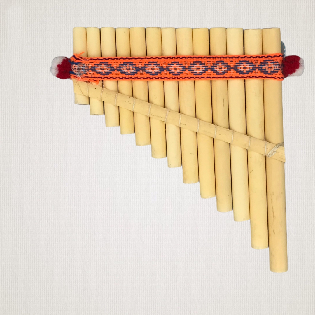Flûte de Pan andine grand orange pompon rouge et blanc Perou Store